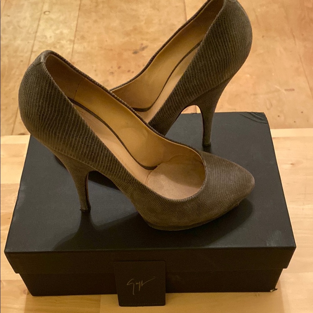 Italian Made Leather Snakeskin High Heels